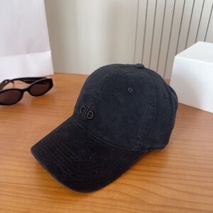 ALO Yoga Black Classic Logo Baseball Cap - Men